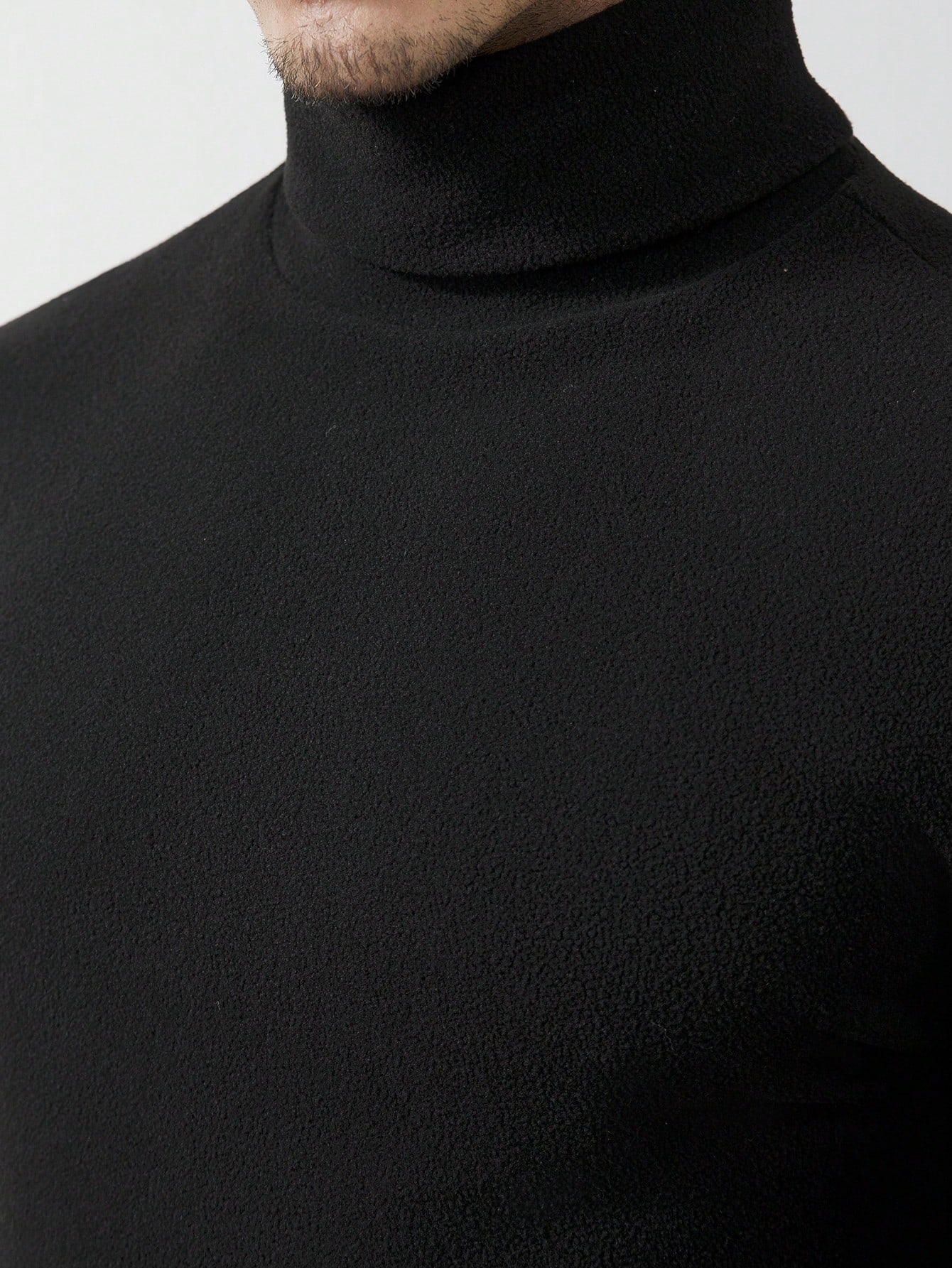Men's Black High-Neck Long Sle – Base Layer Top Bewertung und Preis